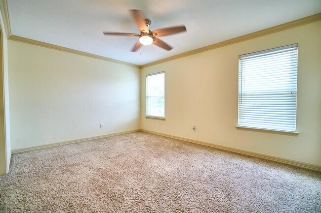 Building Photo - 14811 Wintercove Ct