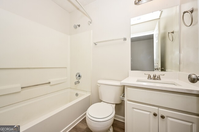 Building Photo - 4675 Forest Creek Ln