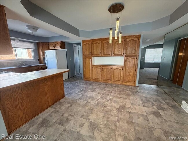 Building Photo - 34639 Richard O Dr