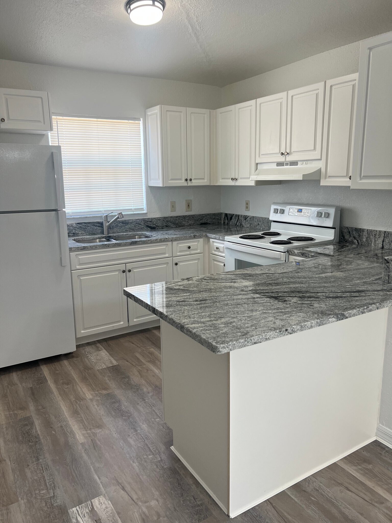 Building Photo - 10770 US-19