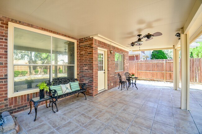 Building Photo - 18106 Rileybrook Cir