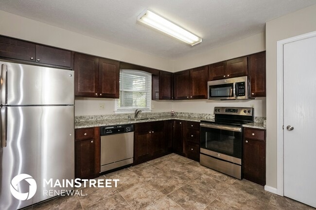 Building Photo - 8704 4 Oaks Ct