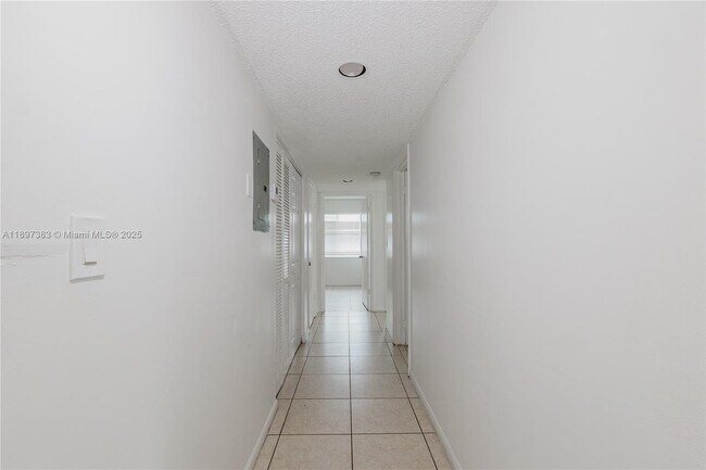 Building Photo - 2020 NW 119th St