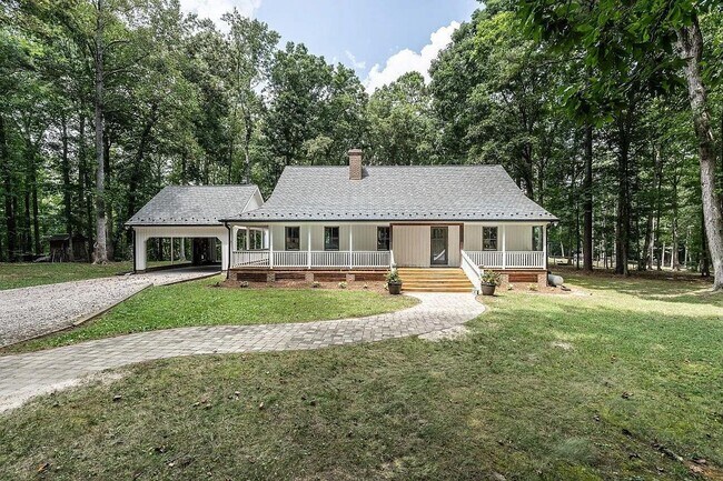Building Photo - 510 Old Glory Ln