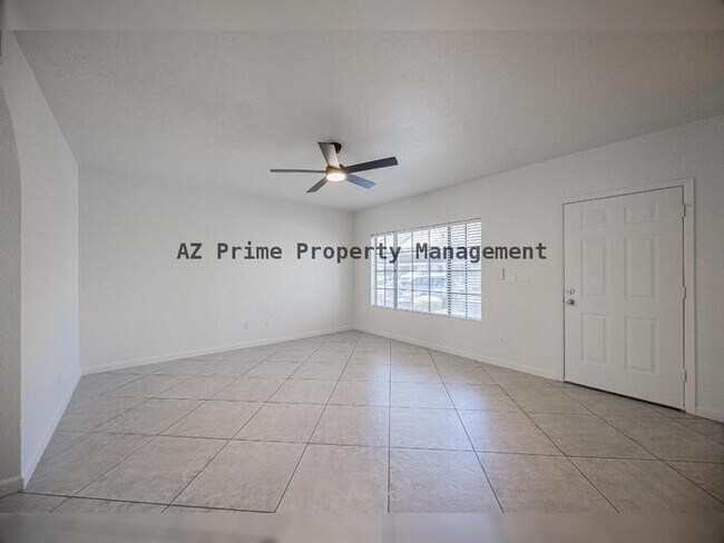 Building Photo - 7801 N 44th Dr