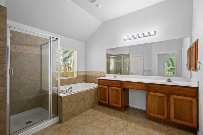 Building Photo - 415 S Frontier Ln