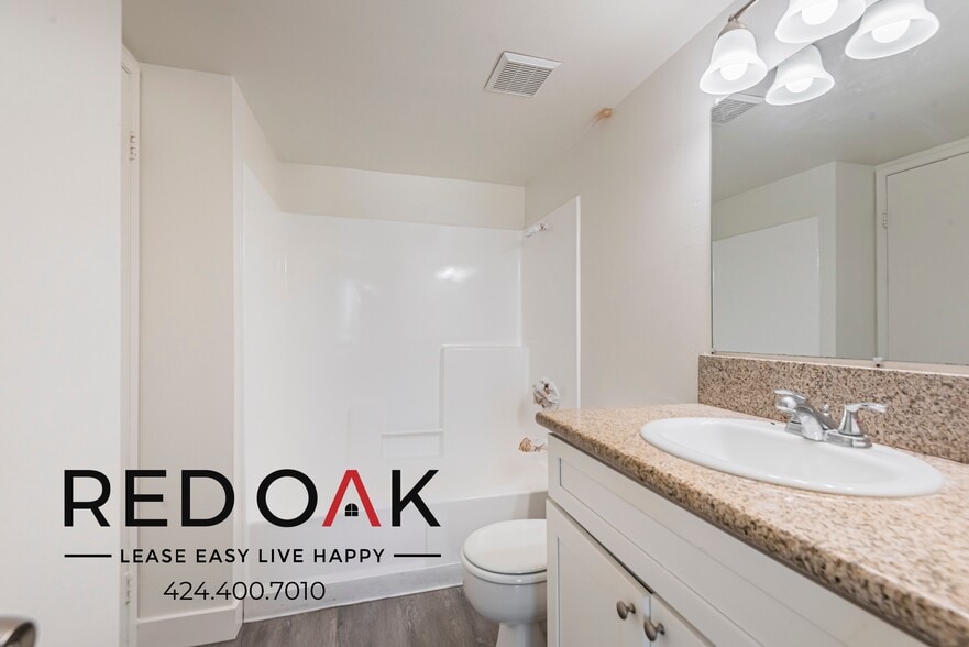 Building Photo - 1215 D St