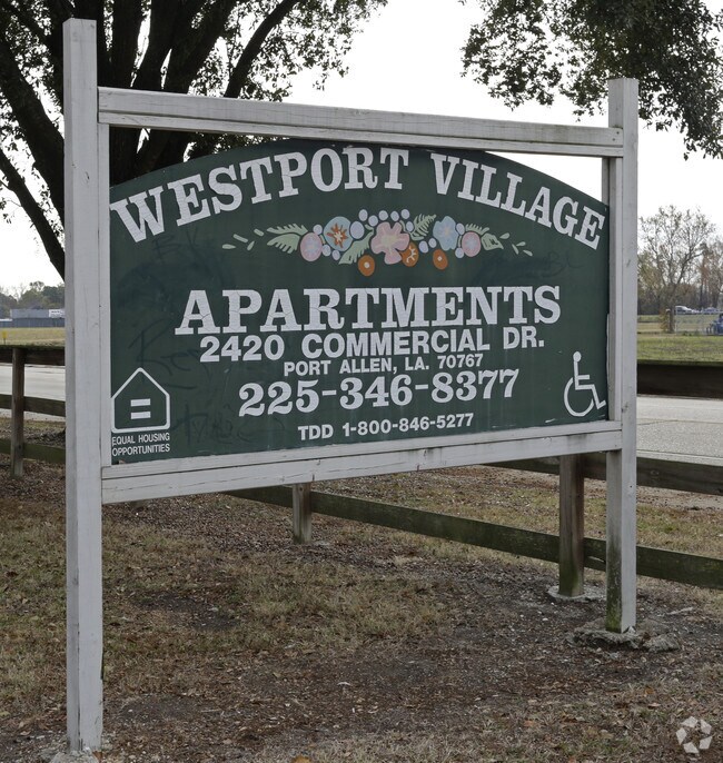 Westport Village 2420 Commercial Dr Port Allen LA 70767 Apartment