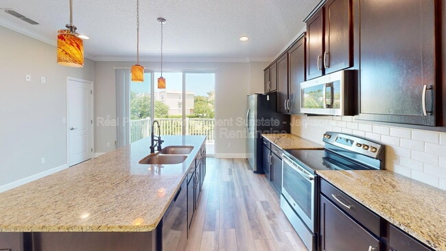 Building Photo - 4298 Ellipse Dr