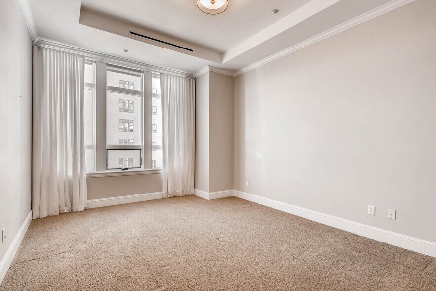 Primary Bedroom - 7600 Landmark Way