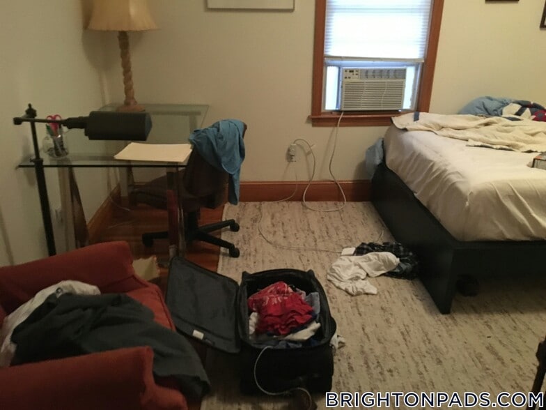 Building Photo - 12 Montcalm Ave