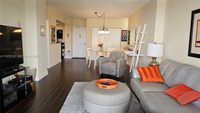 Building Photo - 1980 S Ocean Dr