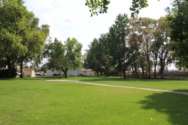 Yard - 3101 W John Day Ave