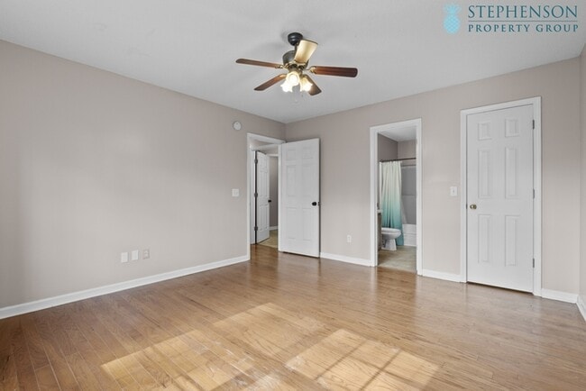 Building Photo - Chapin home