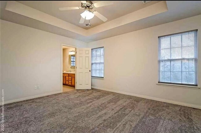 Building Photo - 32 Watson Dr