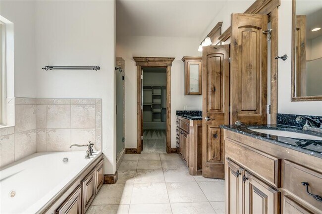 Building Photo - 22525 Lindy Terrace