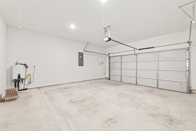 Building Photo - 6619 Sunset Velvet Dr