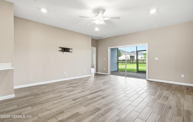 Building Photo - 2730 White Cedar Ln