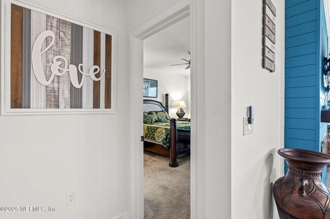 Building Photo - 12897 Logans Walk Ln