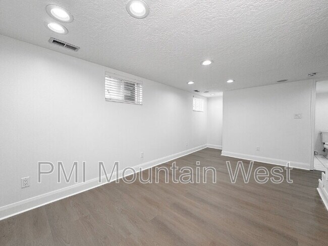 Building Photo - 3324 S 1100 E