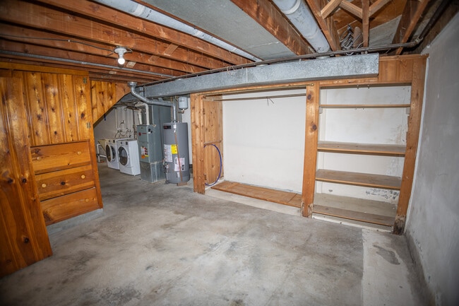 Building Photo - 1706 Stadium Blvd