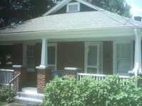 Building Photo - 120p