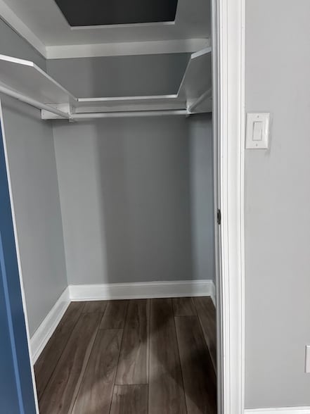 Building Photo - 1147 S 52nd St