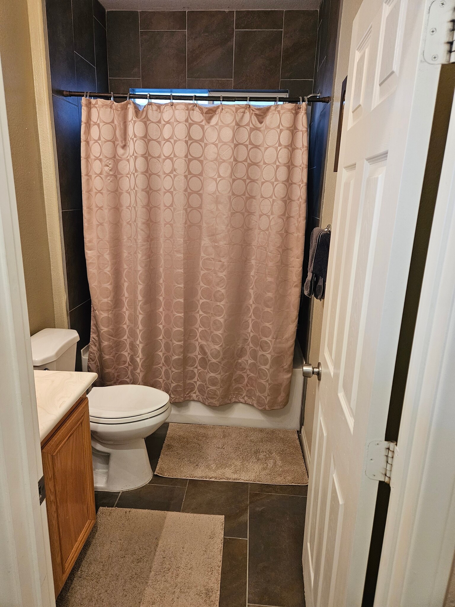 Building Photo - 7204 Mountain Den Ave