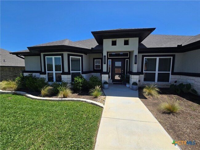 Building Photo - 7802 Gold Dr