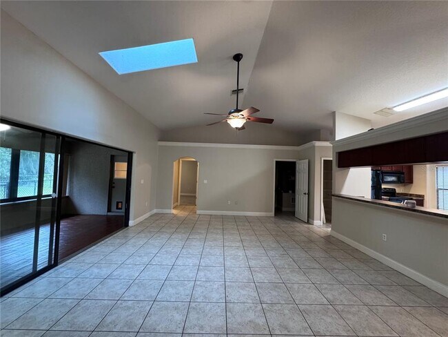 Building Photo - 4924 Raylene Way