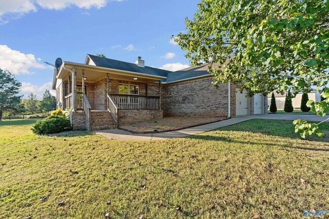 Primary Photo - 102 Compass Hill Cir