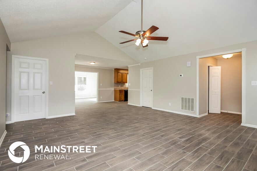 Building Photo - 124 Shade Tree Ct