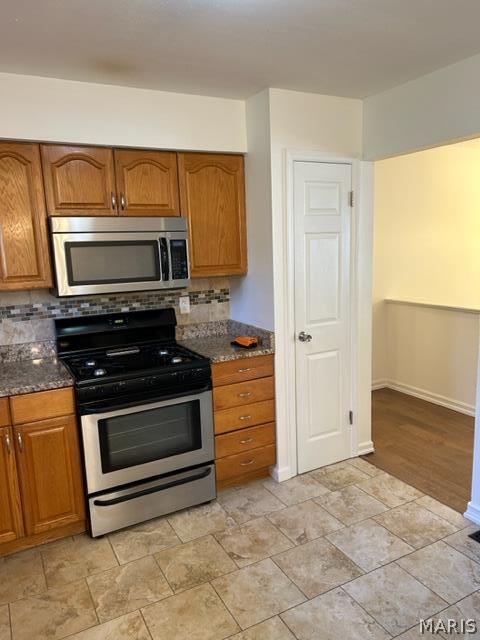 Building Photo - 1 Braquewood Ct