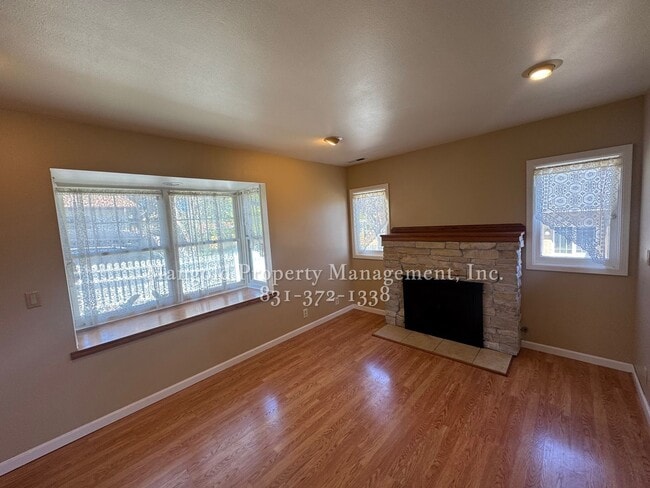 Building Photo - 4 Bedroom Ocean View Home with Private Balcony & Deck