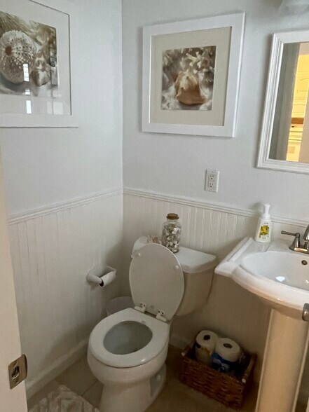 Half Bathroom - 1001 SE 16th St