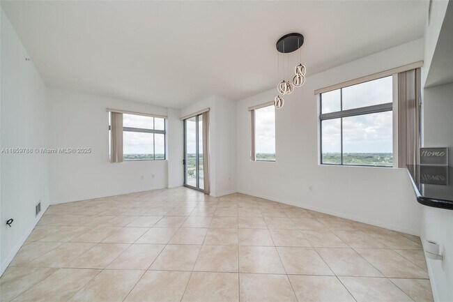 Building Photo - 140 S Dixie Hwy