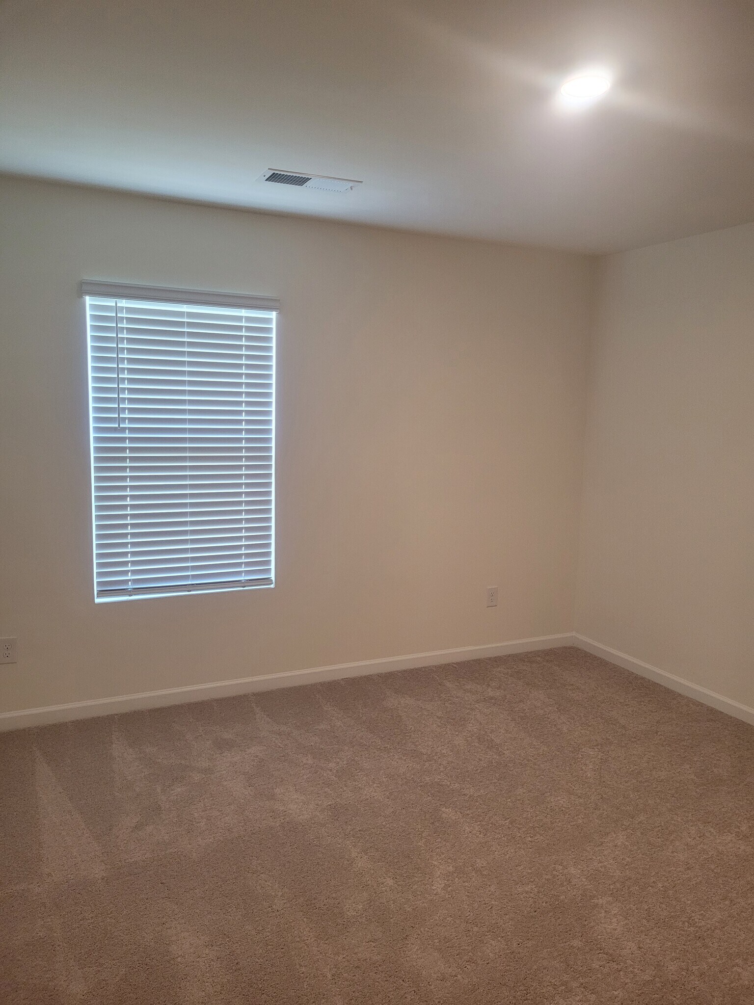 Building Photo - 2021 Vidalia Ct