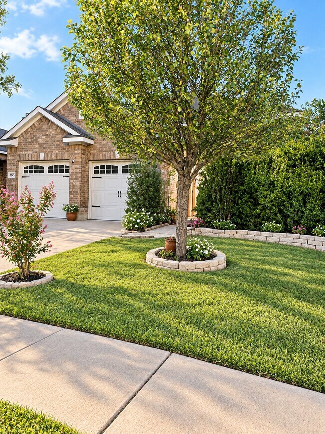 Building Photo - 2345 Clairborne Dr