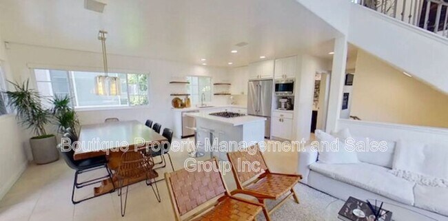 Building Photo - 445 1/2 Begonia Avenue