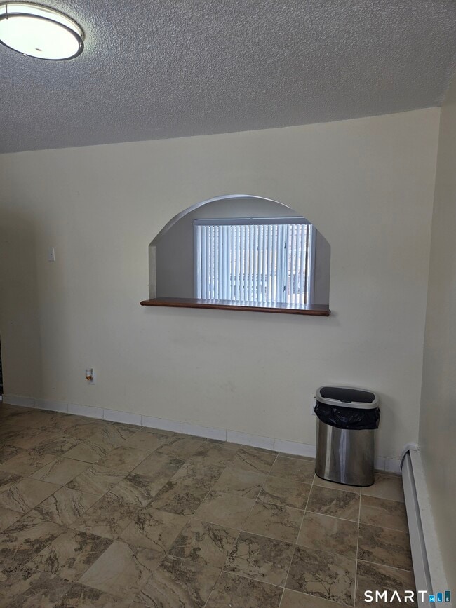 Building Photo - 1101 Highland Ave