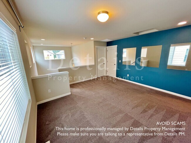 Building Photo - Nice 3 Bedroom Port Orchard Home