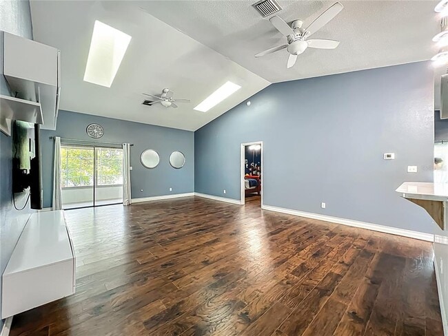 Building Photo - 4942 Eden View Ct