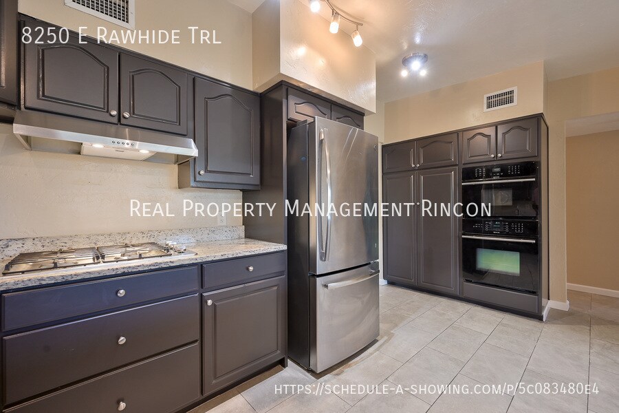 Building Photo - 8250 E Rawhide Trail