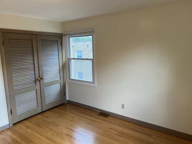 Building Photo - 3014 S Harlem Ave
