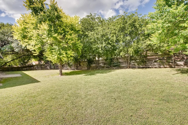 Building Photo - 16406 Spruce Cove St
