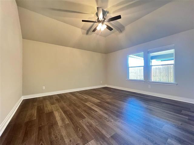 Building Photo - 704 Greyson Ln