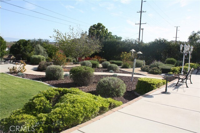 Building Photo - 16540 Wagon Wheel Dr