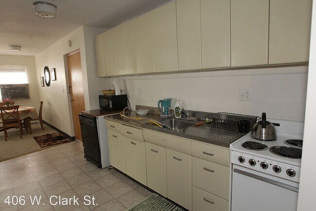 Building Photo - 1 br, 1 bath Apartment - 406 W. Clark St.