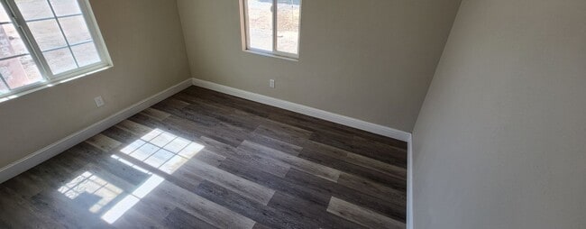 Building Photo - Newly Remodeled Mini Ranch 2 Bedroom Home *Additional RV Parking