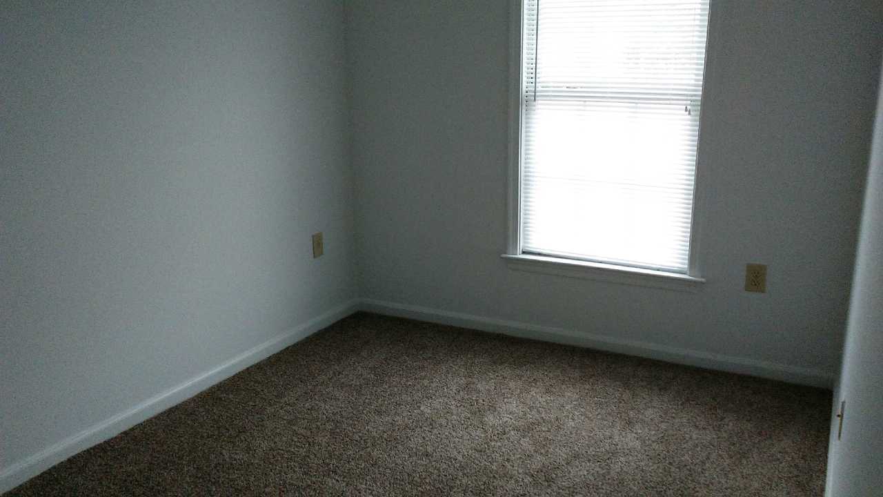 Building Photo - 6 Morningstar Dr